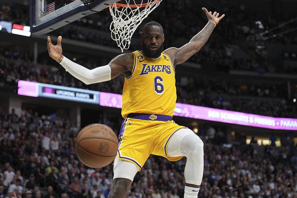 九游娱乐官方网站-NBA得分榜:詹姆斯断崖领先 哈登升至第九!再进一步几乎不可能?
